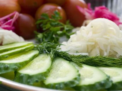 Меньше мяса и веса: врачи рассказали, как продлить молодость на десятки лет