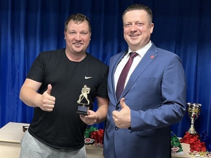 Старицкие хоккеисты успешно завершили сезон