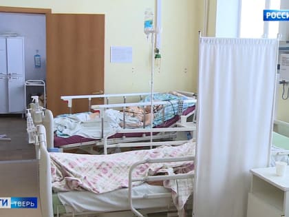 Как обезопасить себя от ботулизма: комментарий врача тверской скорой помощи