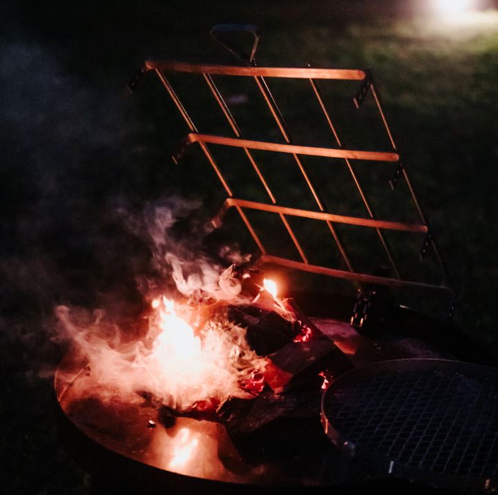 Fogonero Circular Ares 97 cm con Patas