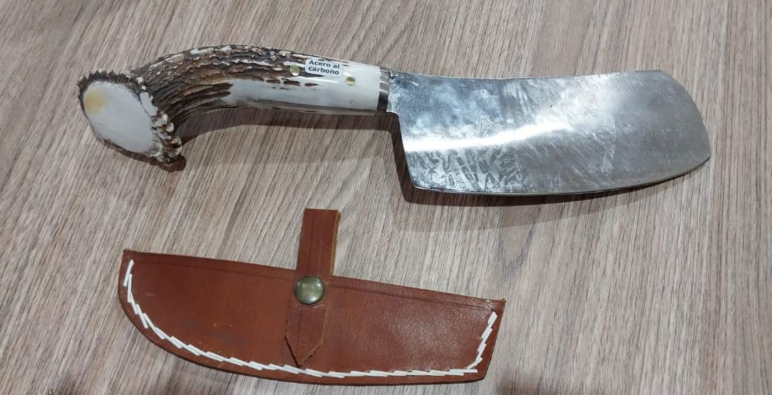 Hachuela Acero Al Carbono Mango Ciervo