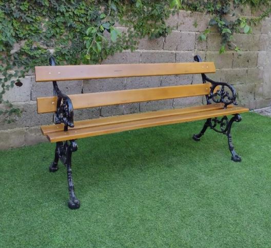 Banco De Jardín Con Patas Fundición Tipo Colonial.