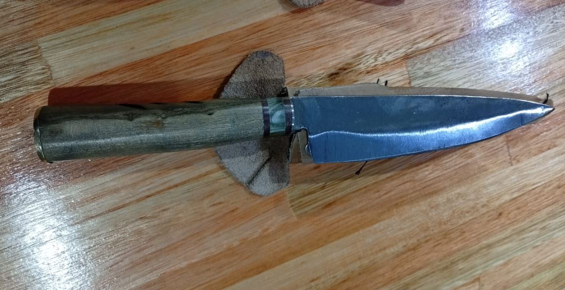 Cuchillo Artesanal Acero Al Carbono Mango Madera 23 cm