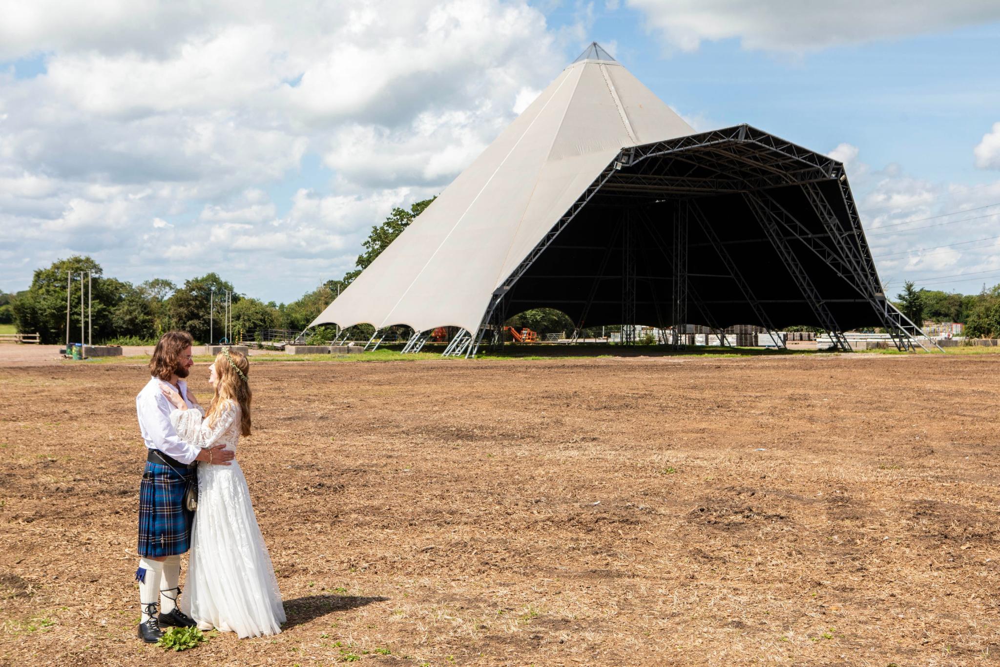Documentary wedding photography by Simon Cardwell - London and Essex wedding photographer - Image 6