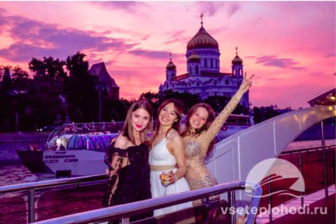 Комфорт, безопасность, опыт 14 лет: VIP теплоход аренда у собственника