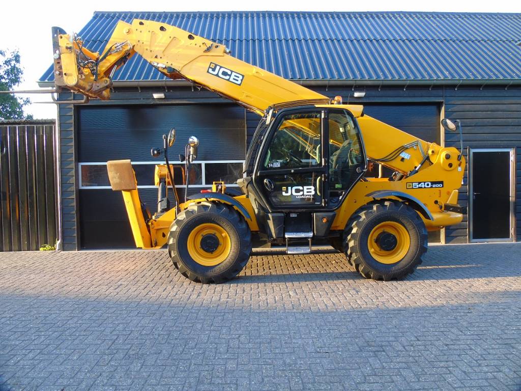 JCB 540-200