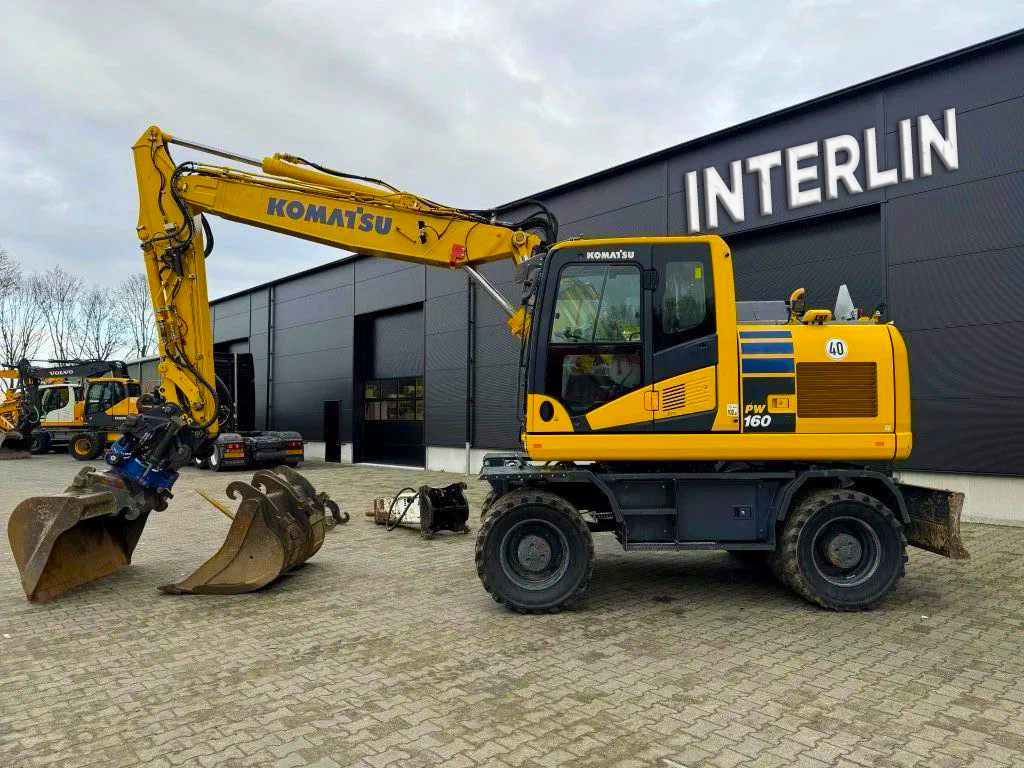 Komatsu PW160-11