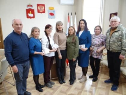 Волонтеры Кудымкарского и Юсьвинского округов награждены медалями за помощь участникам СВО