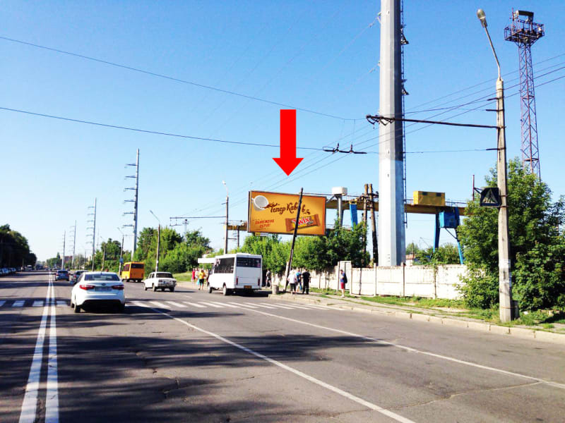 Полтава - Зіньківськая вул., біля зупинки "Інститут зв''язку"