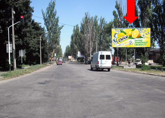 Світловодськ - Героїв України вул., біля автовокзалу, на світлофорі