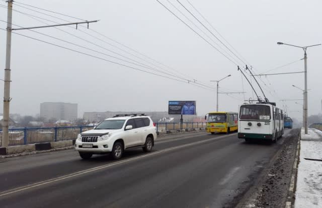 Луцьк - Рівненська_міст_від Київського майдану