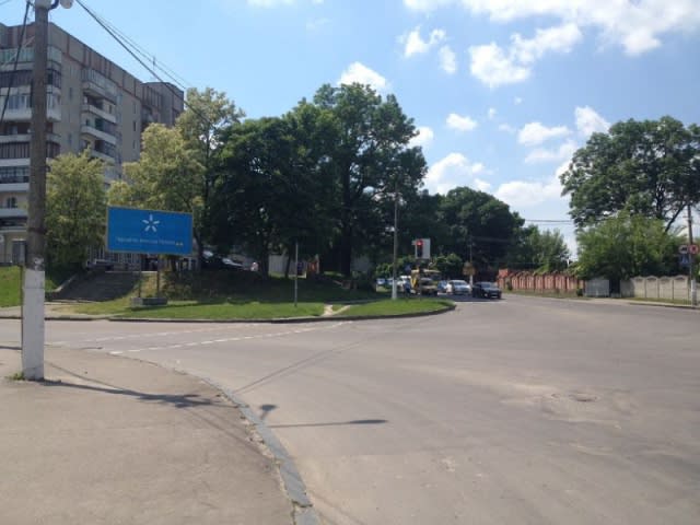 Дубно - вул.Семидубинська 2_ринок_кінотеатр