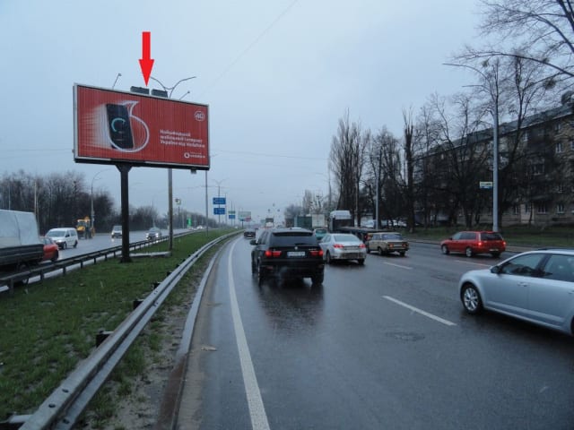 Київ - Заболотного вул., 156/1, на розподілювачі (АЗС "ОККО", АЗС "WOG"), в напрямку Столичне шосе