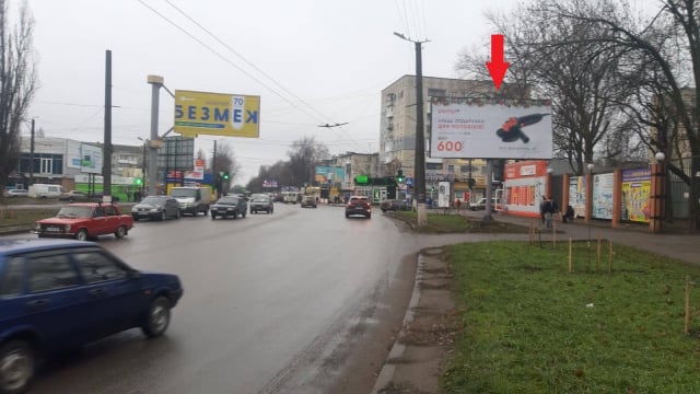 Кропивницький - Яновського вул.-Героїв України вул. (Героїв Сталінграда вул.), (АТБ-маркет, АЗС "WOG"), в напрямку вул.Соборної