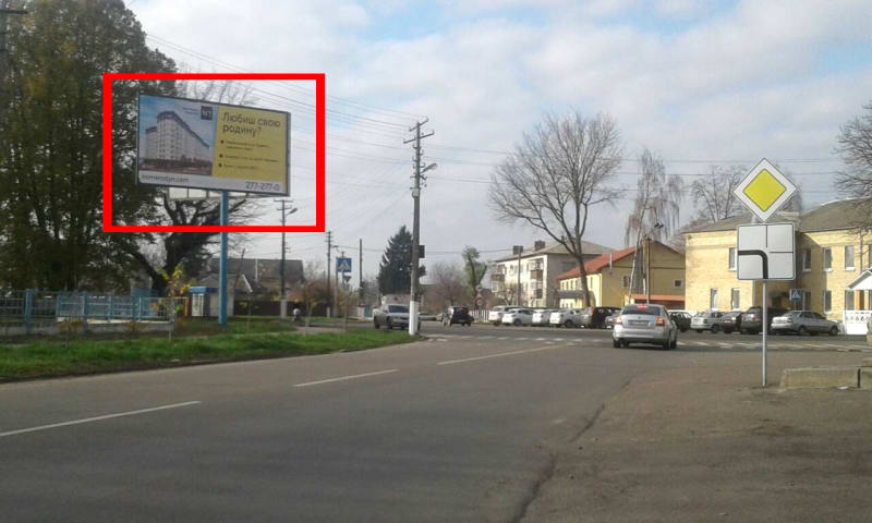 Бориспіль - вул.  Котляревського, 1 біля центральної лікарні 