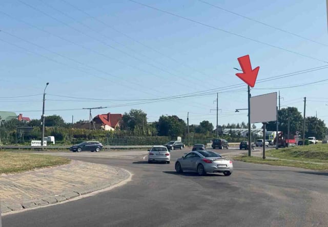 м.Луцьк - вул.Рівненська - вул. Окружна, біля ТЦ “Епіцентр