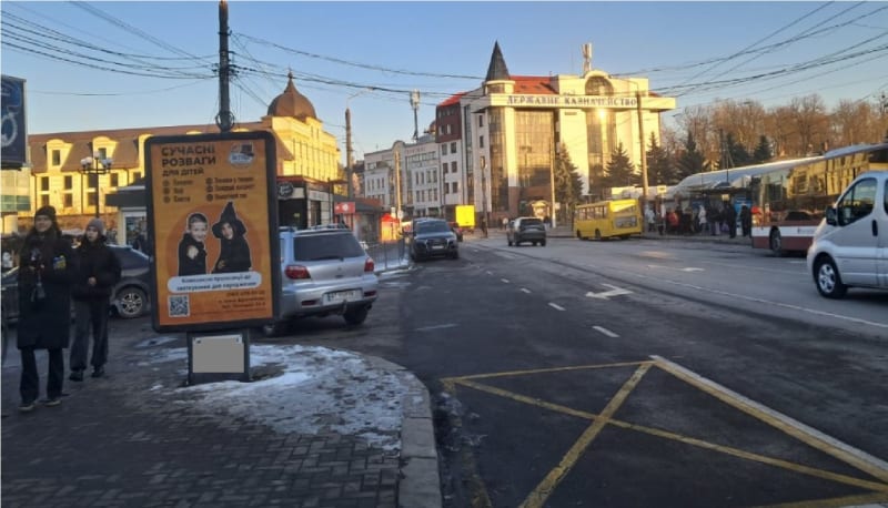 м.Івано-Франківськ - перехрестя вул.Галицька -  вул.Дністровська