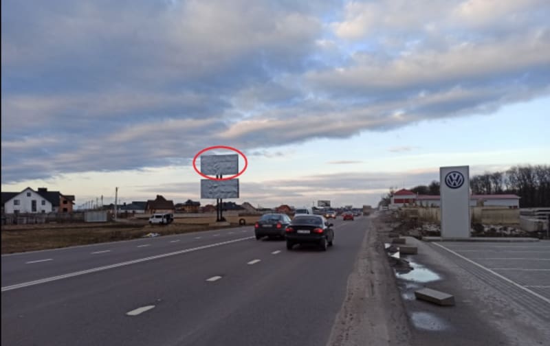 Рованці - Рованці, напроти Автоцентру VW (напрям на Дубнівську)_верхній