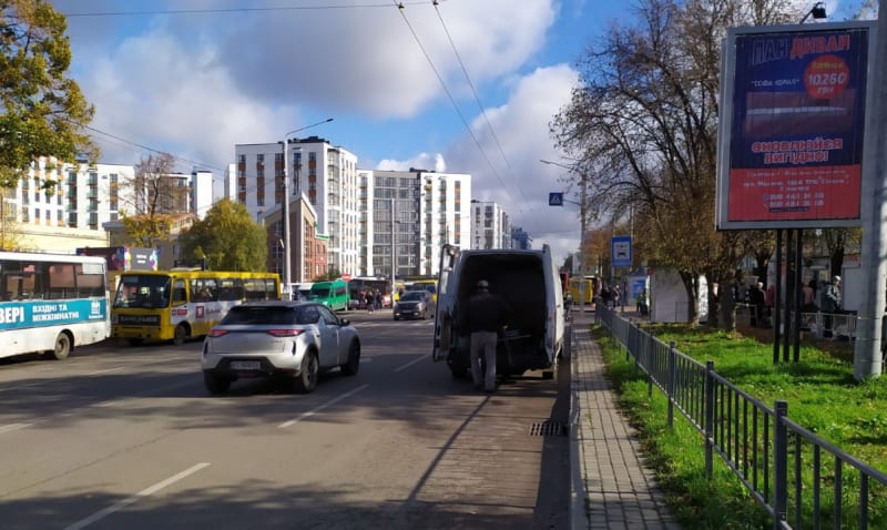 Івано-Франківськ - вул.Мазепи Сільпо,Комфі,Фокстрот, ст А