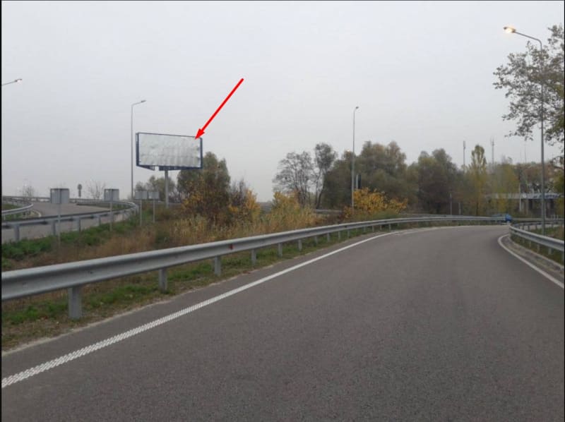 Обухів - м. Обухів, початок вул. Промислова, міст через трасу Н-01 "Київ-Знам'янка", на повороті на Київ