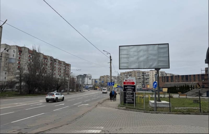 м.Івано-Франківськ - Івасюка 7 до ТРЦ Велес, до МЕТРО