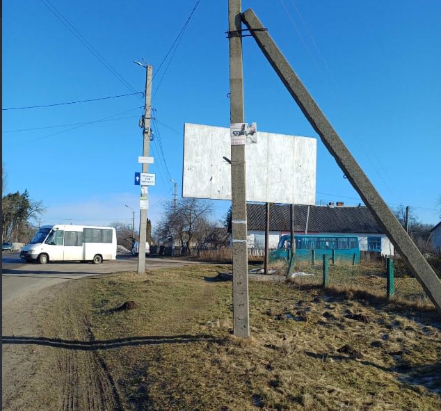 Клевань - вул. Центральна, поворот до лікарні