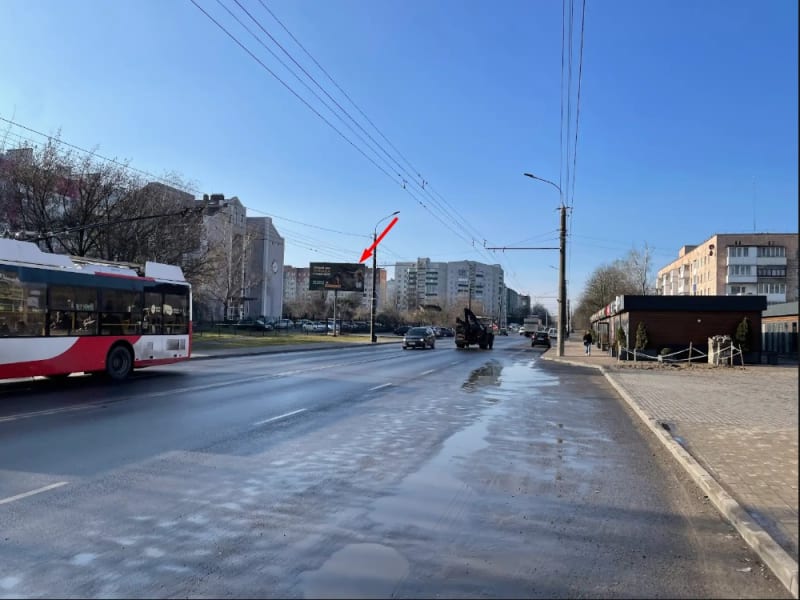 Луцьк - вул. Конякіна, 3 (ринок, Луцький міжрайонний суд)
