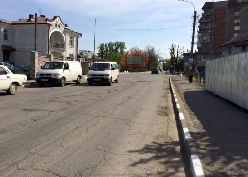 Надвірна - Мазепи-Визволення, центр міста, біля міської податкової, поворот на МРЕУ,ДАІ, міська рада, суд