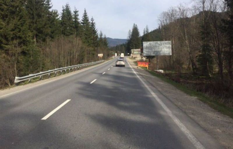 Буковель - Поляниця. Н-09 Мукачево-Львів, (  відпоч. комплекс Батьківський поріг,)