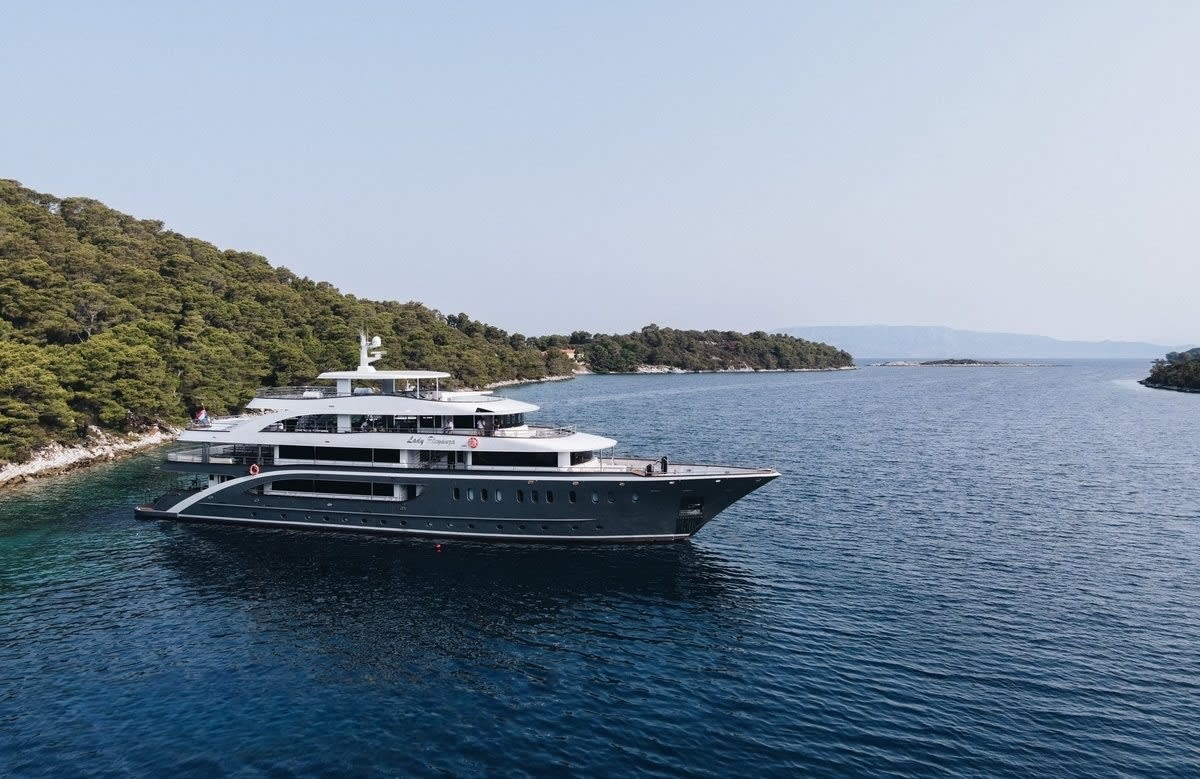 An image of Lady Eleganza