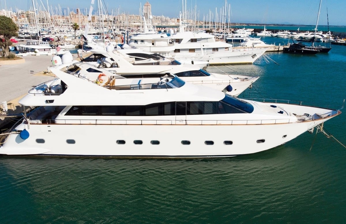 An image of First Lady II