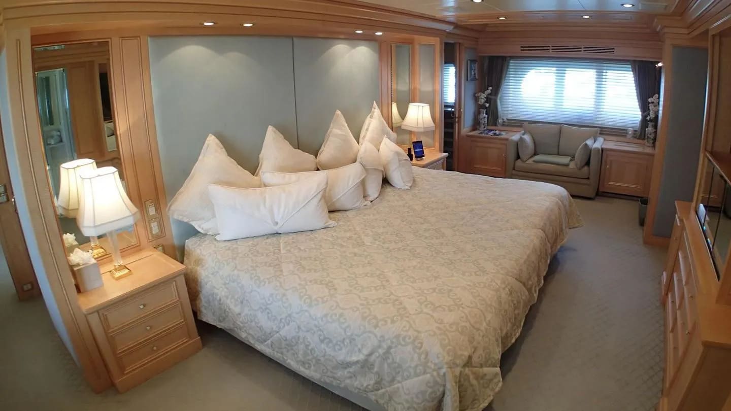 A preview of interior Bedroom cabin