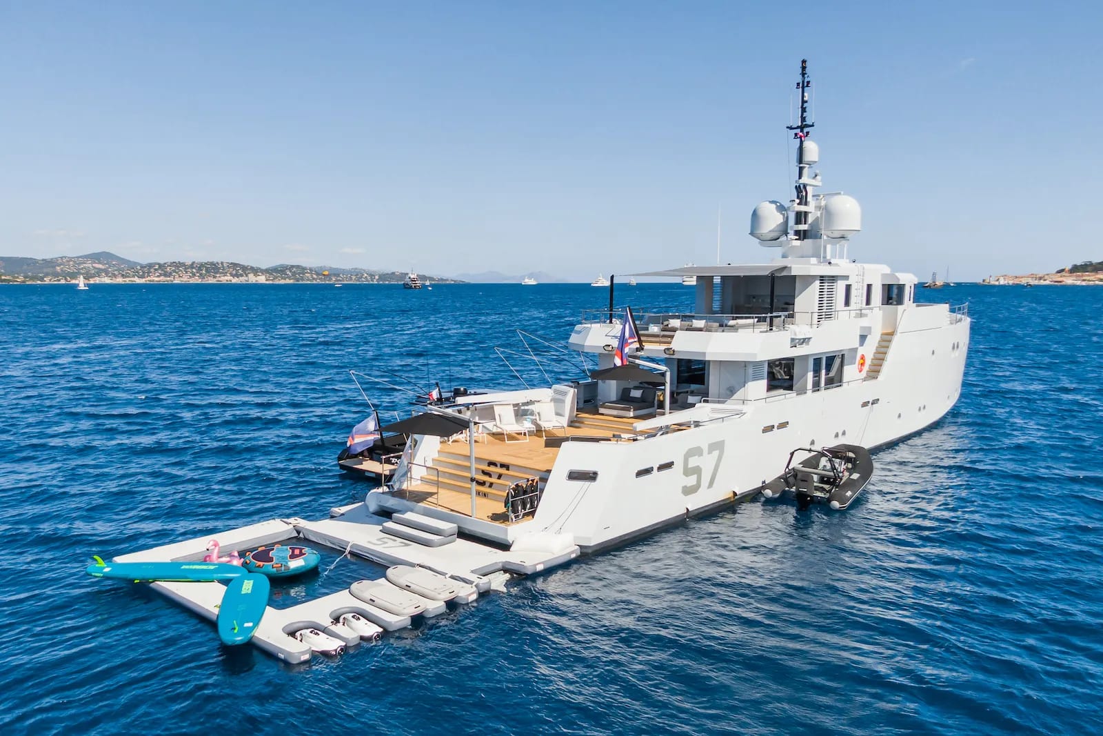An image of S7 yacht