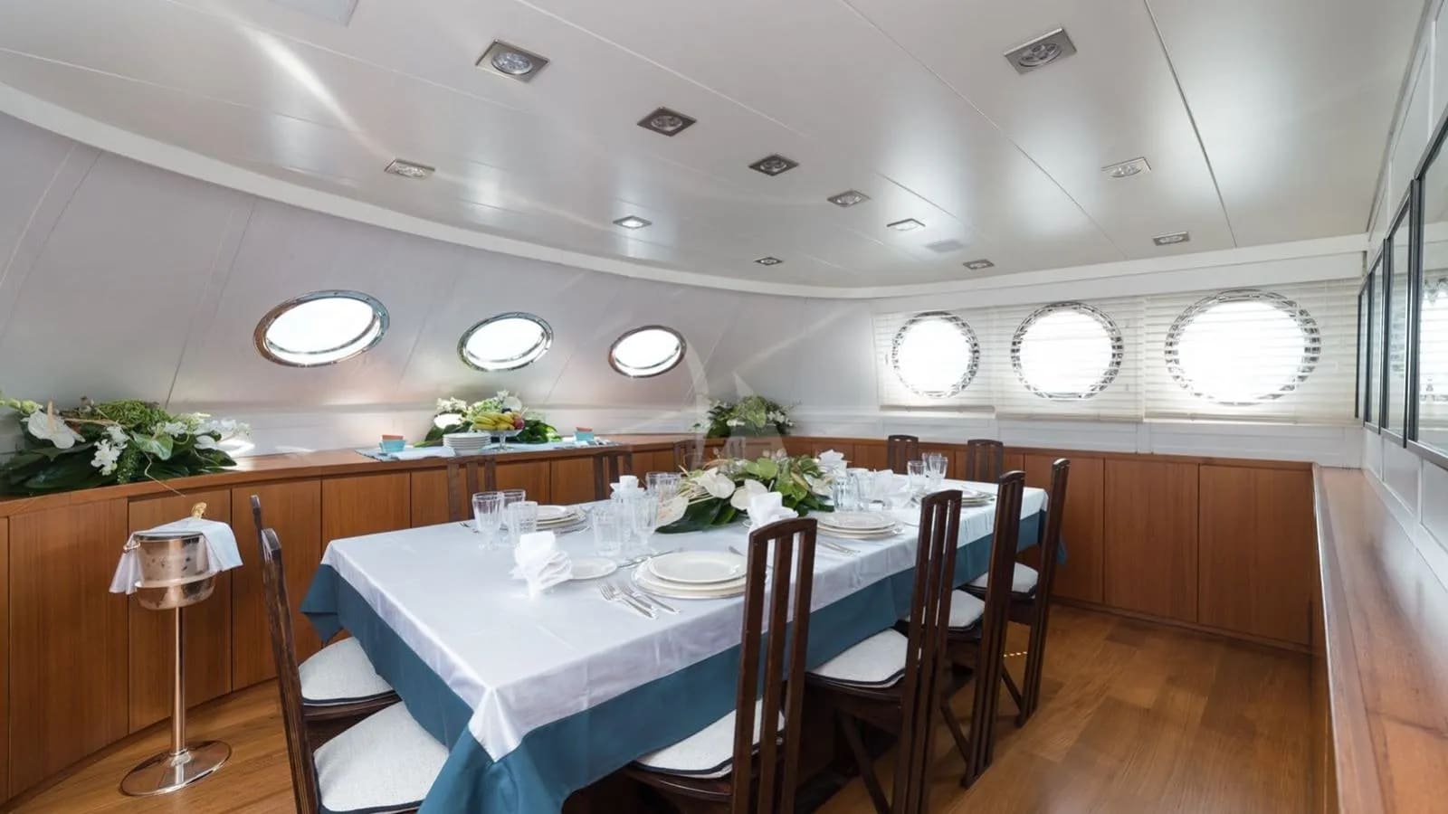 A preview of interior Dining