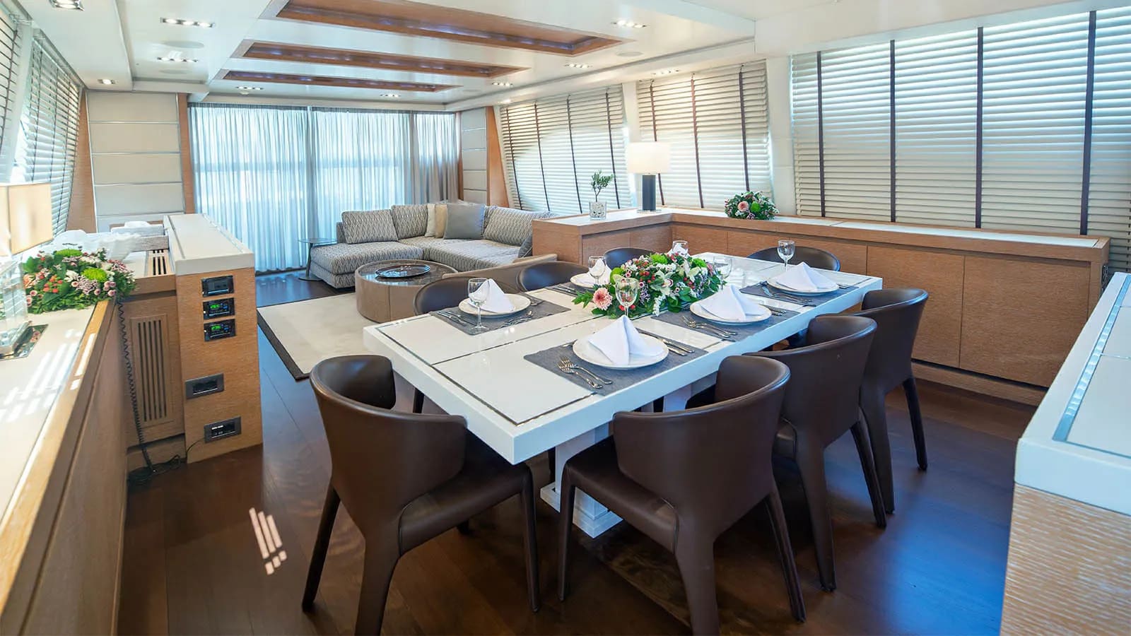 A preview of interior Dining