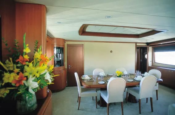 An image of Clarity yacht