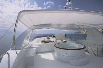 An image of Clarity yacht