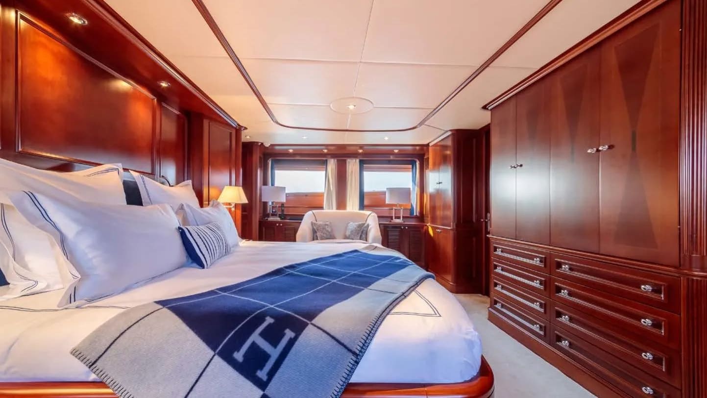 A preview of interior Bedroom cabin