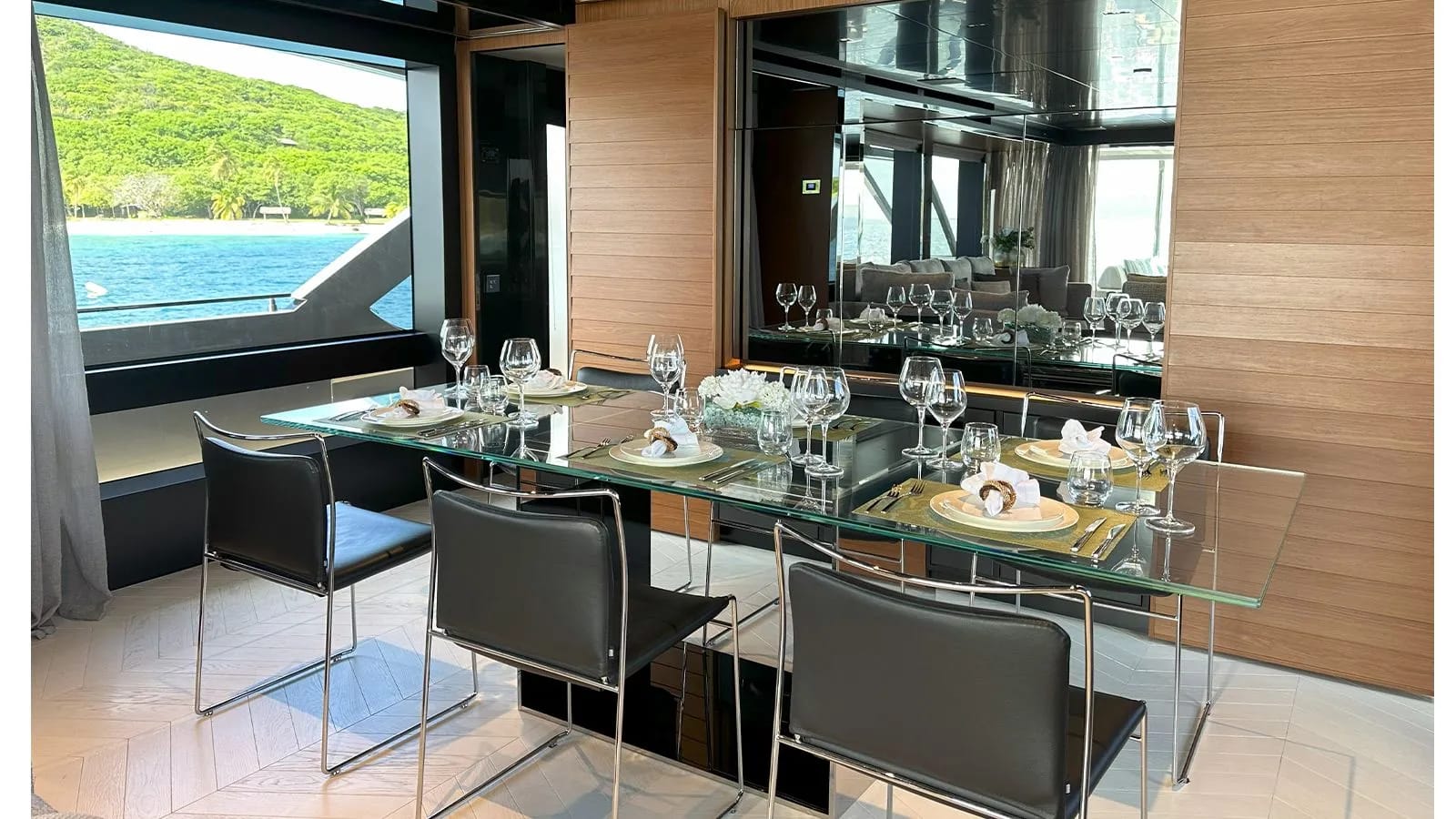 A preview of interior Dining