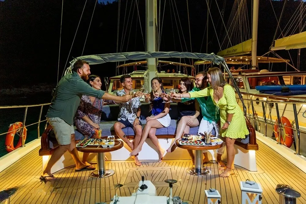 An image of Grand Sailor yacht