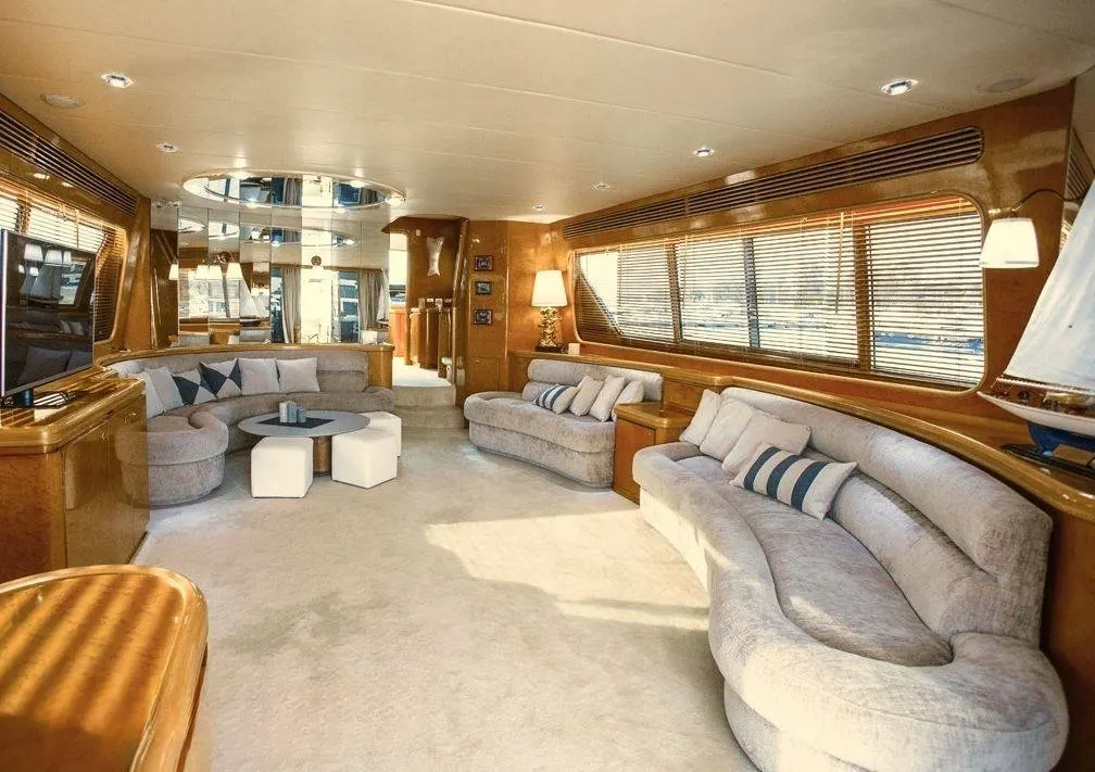 An image of Dream yacht