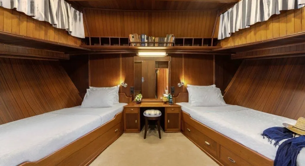 An image of Ciutadella yacht