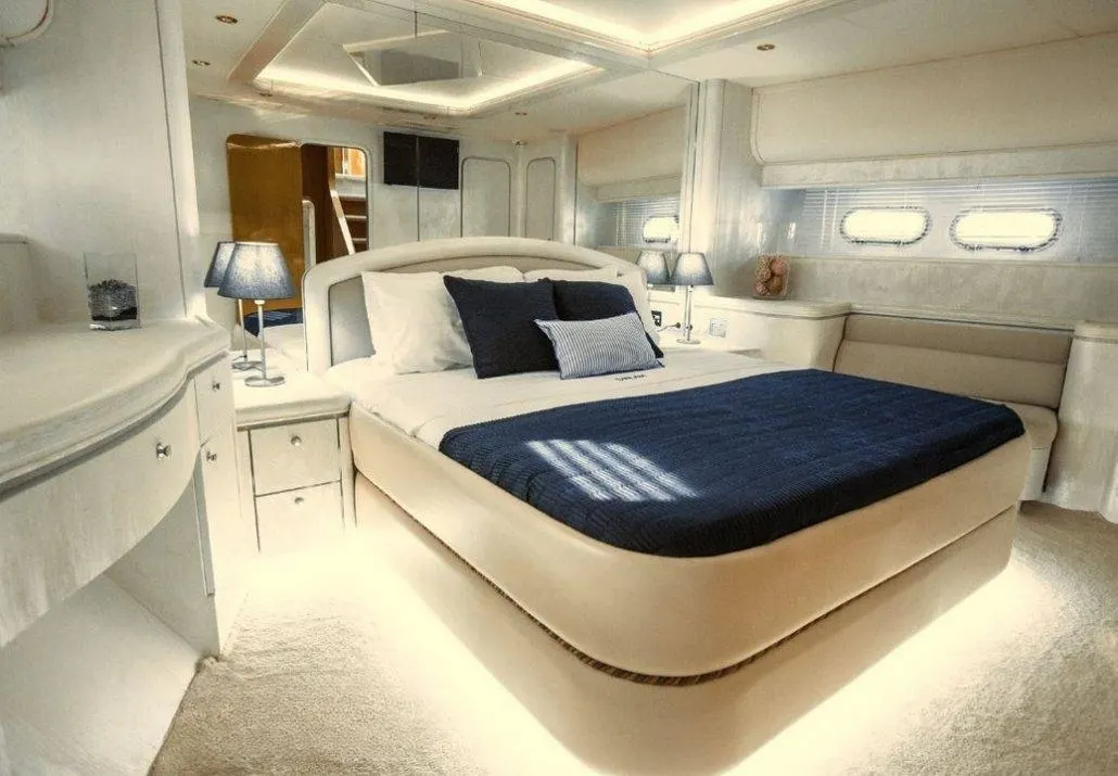 An image of Dream yacht