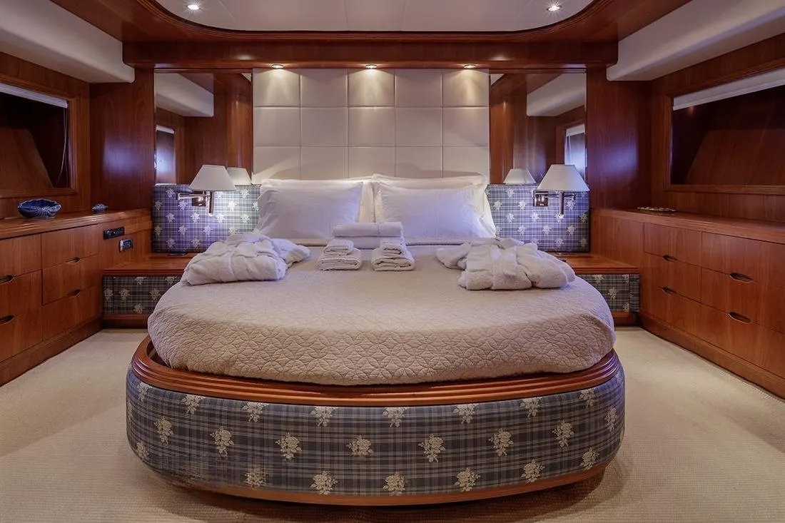 A preview of interior Bedroom cabin