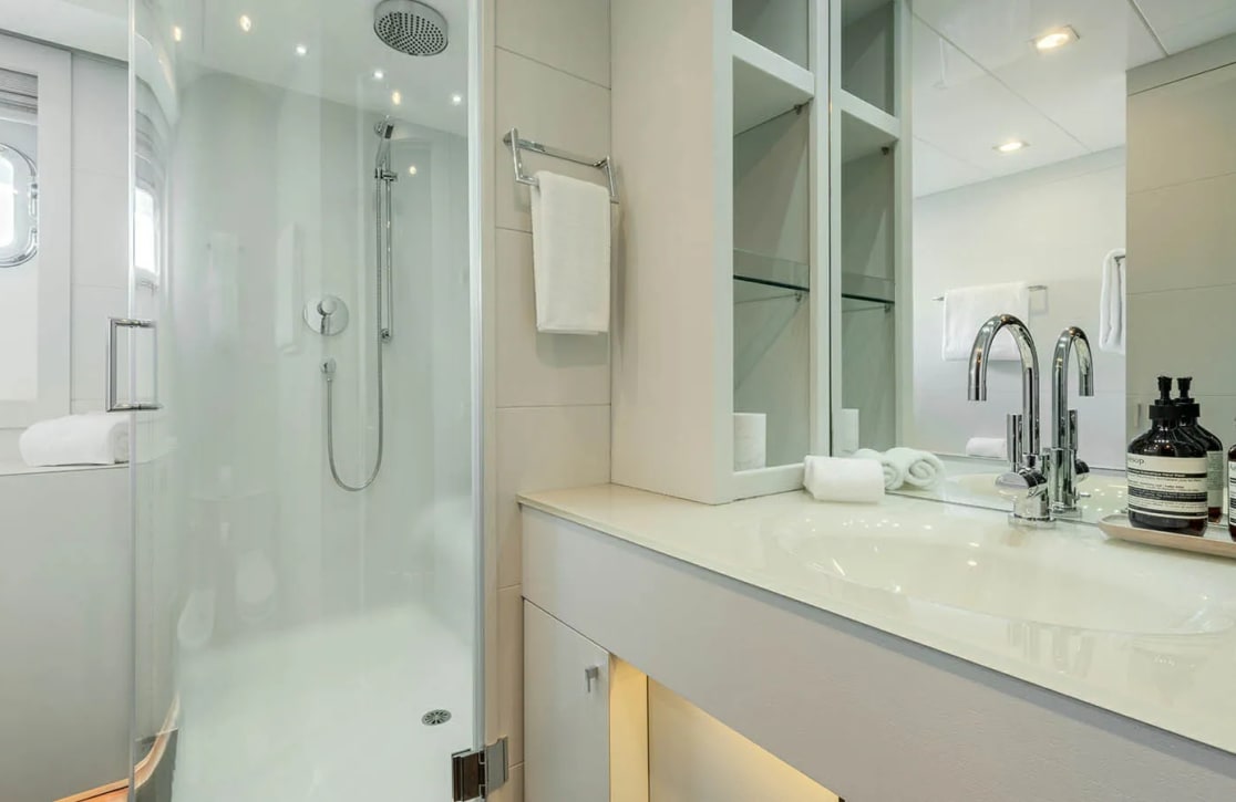 An image of Zia yacht