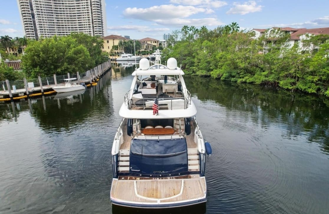 An image of The Cabana yacht