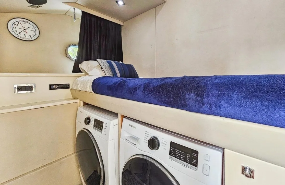 An image of The Cabana yacht