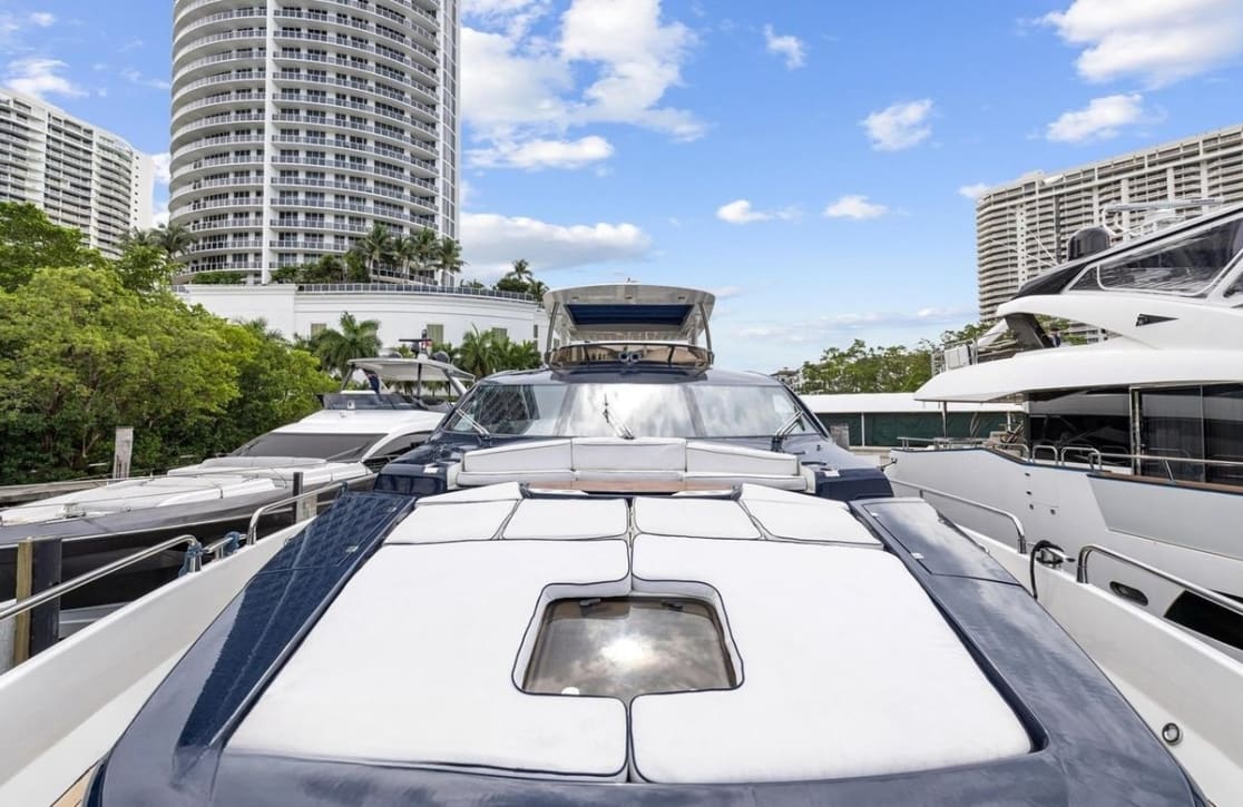 An image of The Cabana yacht