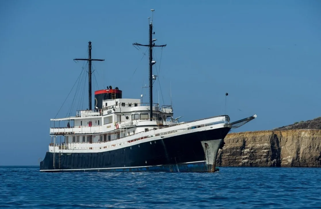 An image of Evolution yacht