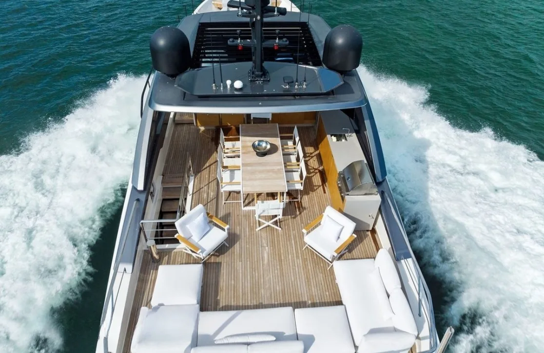 An image of Gatsby yacht